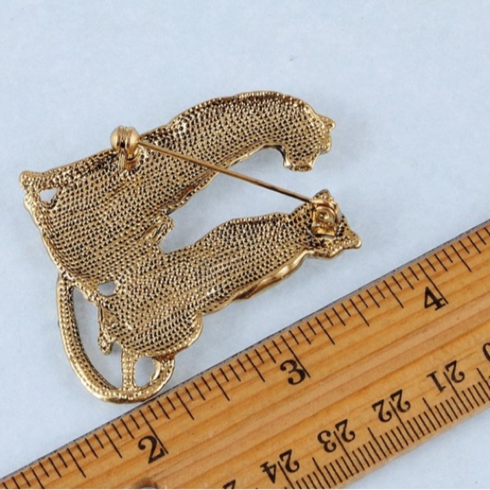 Double Leopard Panther Brooch - Picture 3 of 9